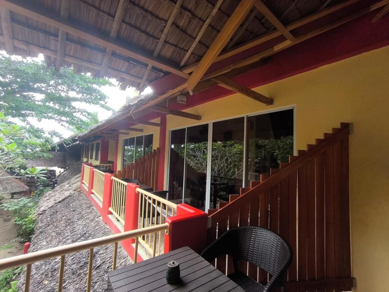Sulu Sunset Beach Resort Nauhang Exterior foto